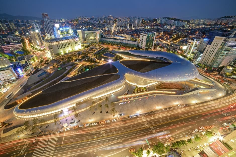 Dongdaemun Design Plaza (DDP)