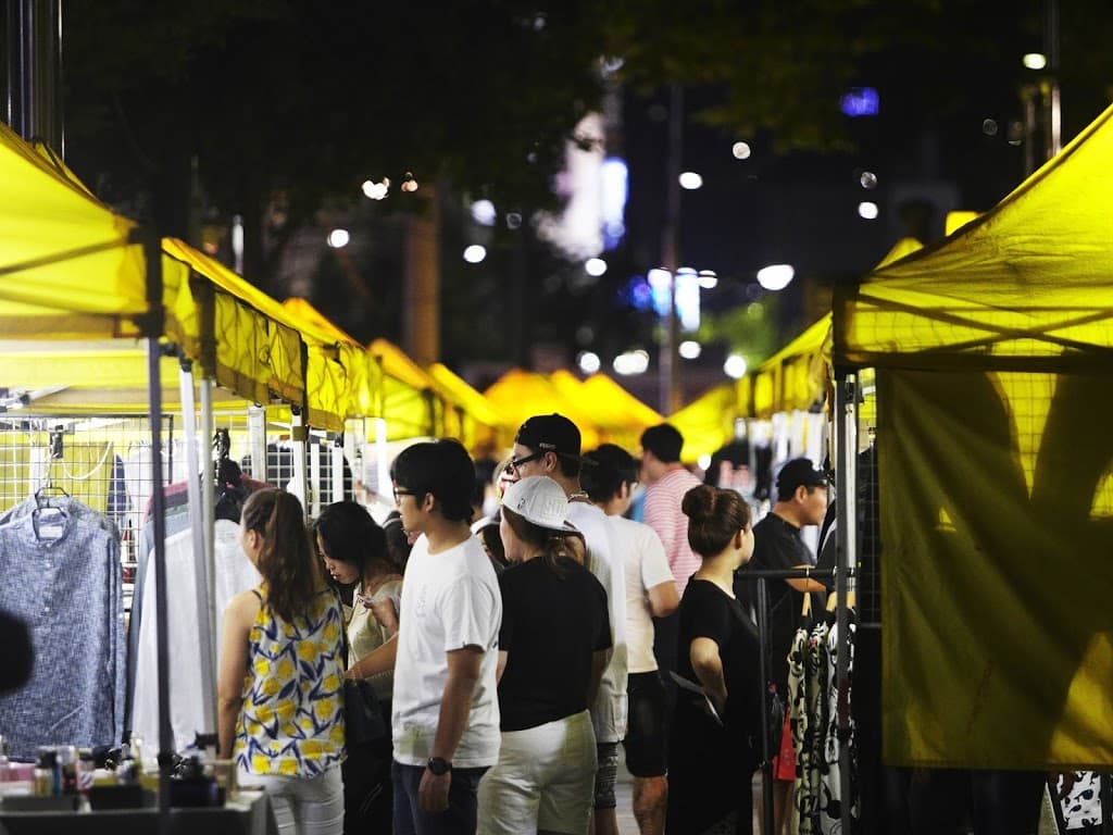 Dongdaemun Sebit Market (Yellow Tent Market)