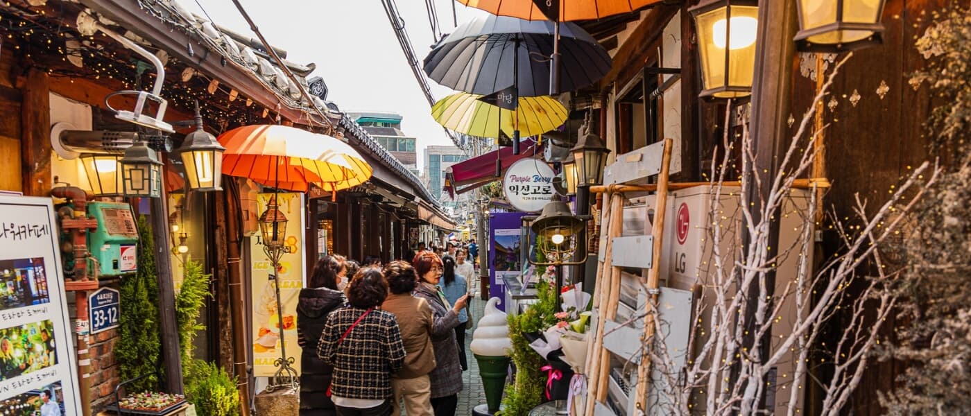 Ikseon-dong Hanok Village