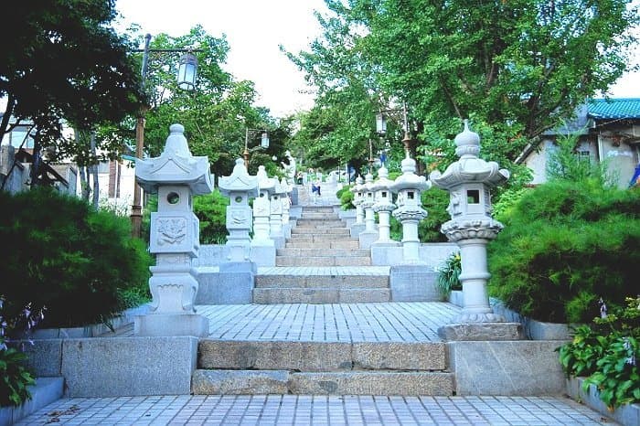 Qing-Japanese Concession Boundary Stairs
