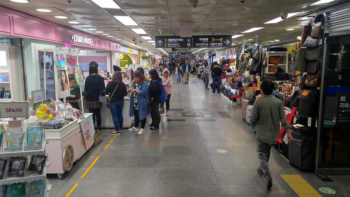 Hoehyeon Underground Shopping Center